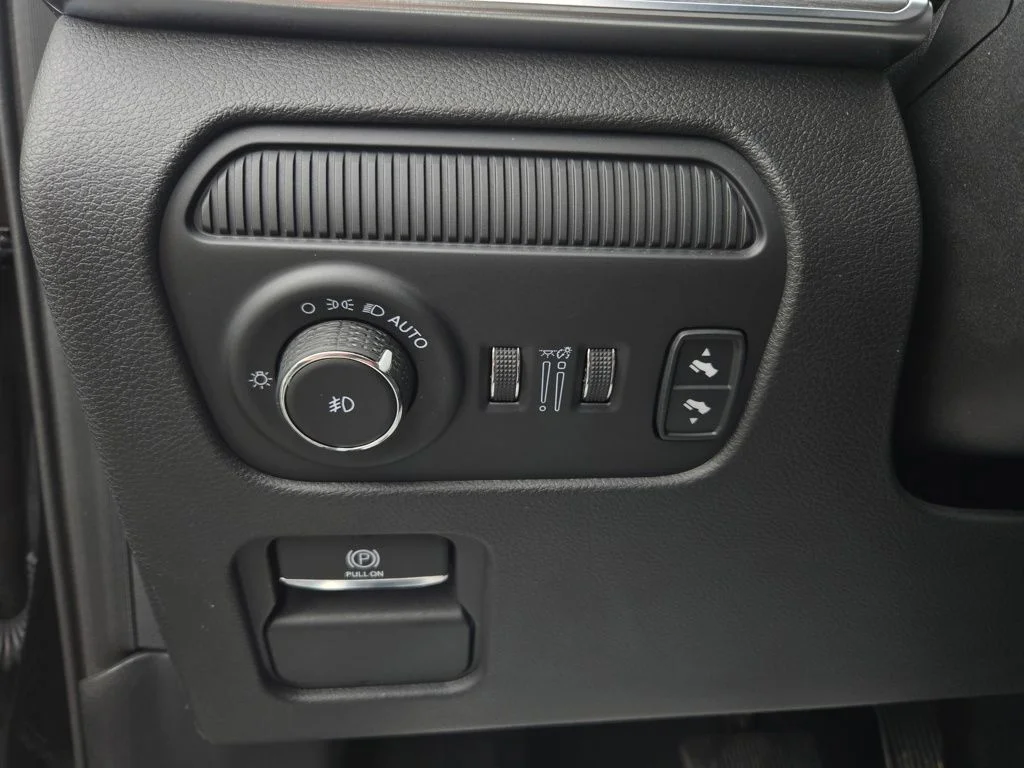 Used 2024 Black Jeep Series II image 16