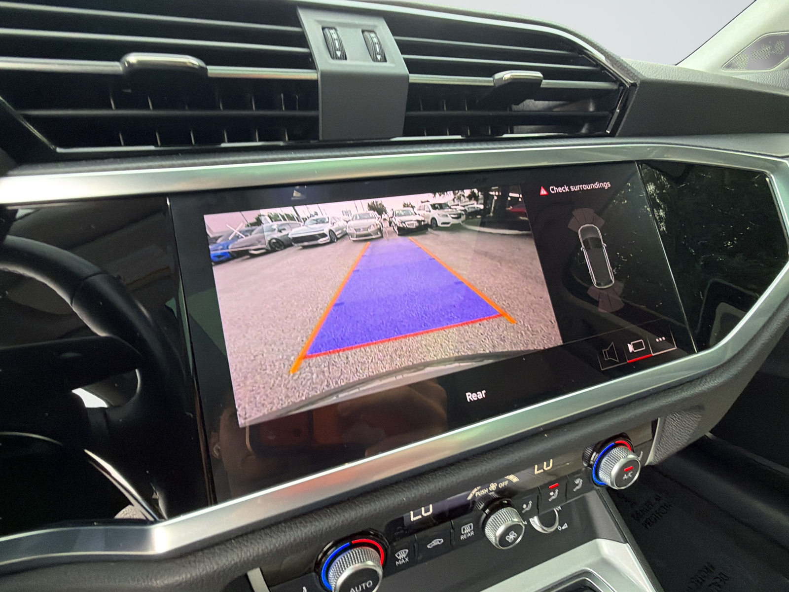 Used 2024  Audi Premium image 26