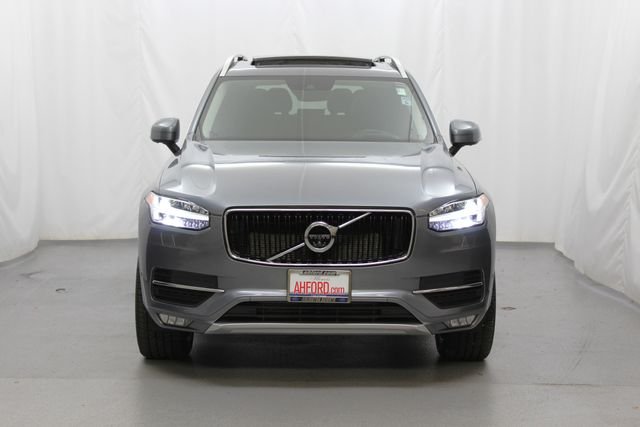 Used 2019 Osmium Gray Metallic Volvo T6 Momentum image 3