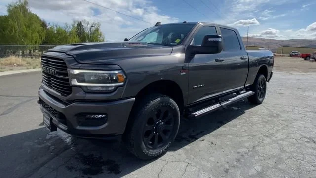 Used 2024 Granite Crystal Clearcoat Ram Laramie image 4