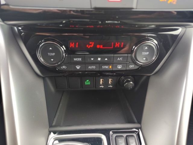 New 2026 Black Mitsubishi SE image 21