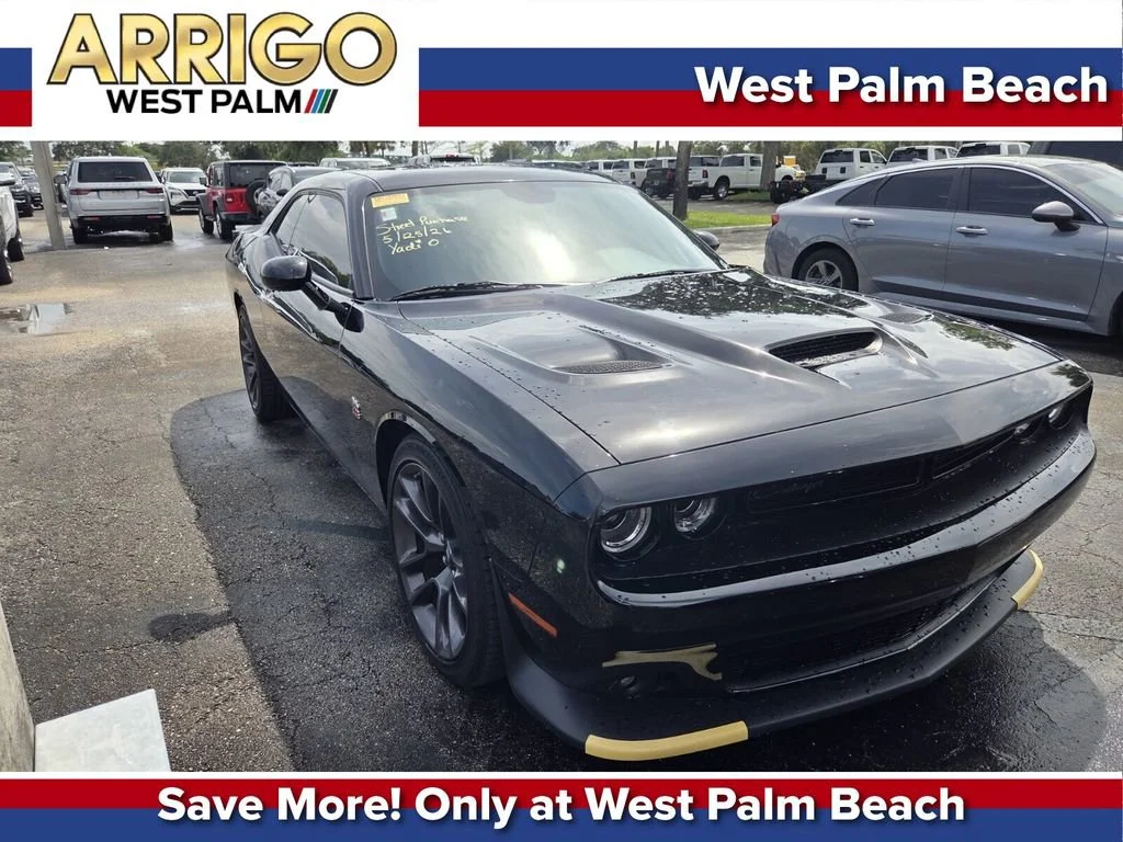 2023 Dodge Challenger R/T Scat Pack's photo