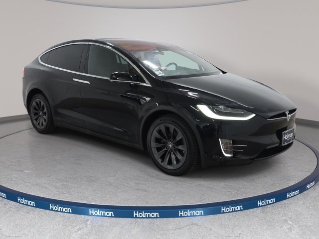 Used 2018 Black Tesla  image 4