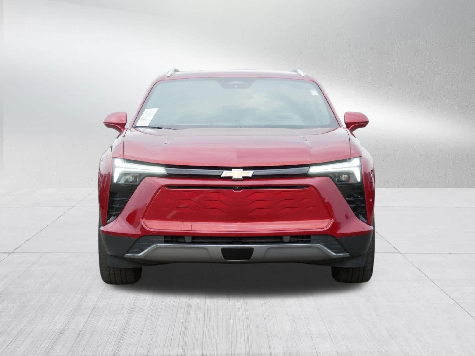 Used 2024 Chevrolet Blazer EV LT with VIN 3GNKDBRJ3RS221531 for sale in Hudson, WI