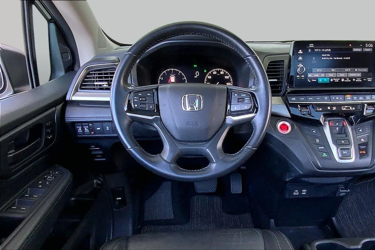 Used 2025 Crystal Black Pearl Honda EX-L image 6