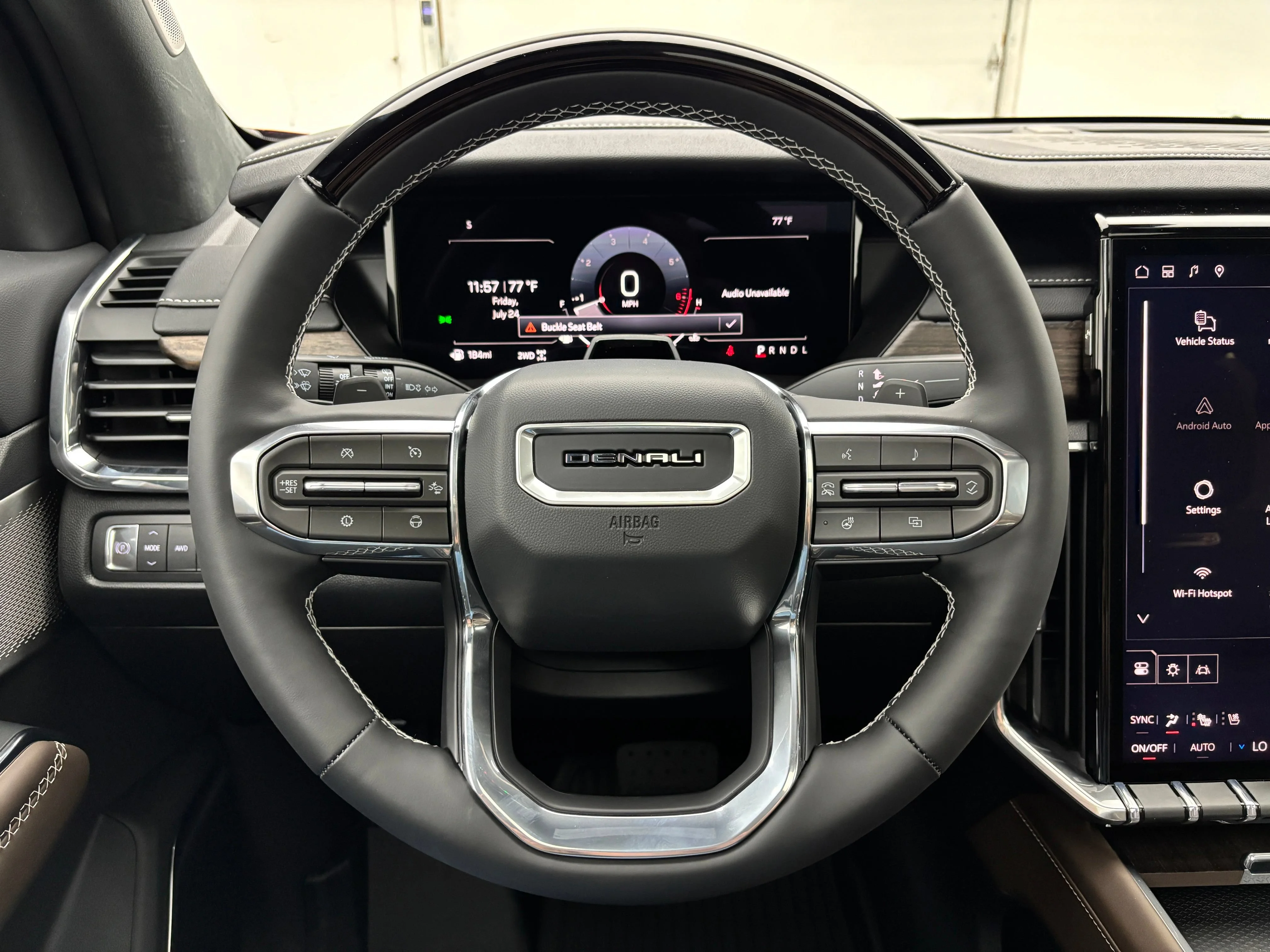 2026 GMC Acadia Denali Ultimate - Photo 22