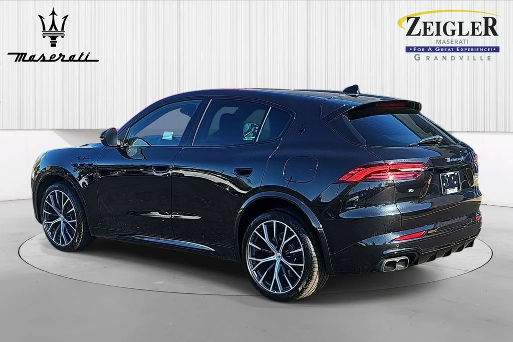 New 2026 Black Maserati Modena image 7