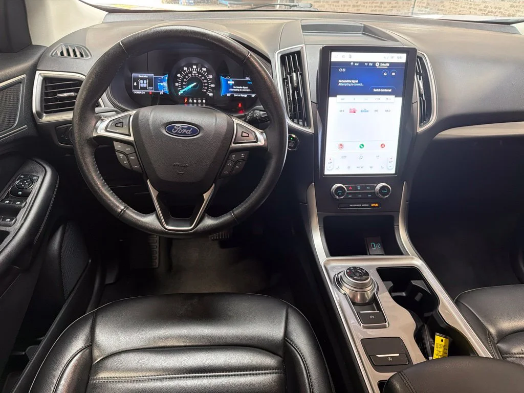 Used 2024 Oxford White Ford SEL image 18
