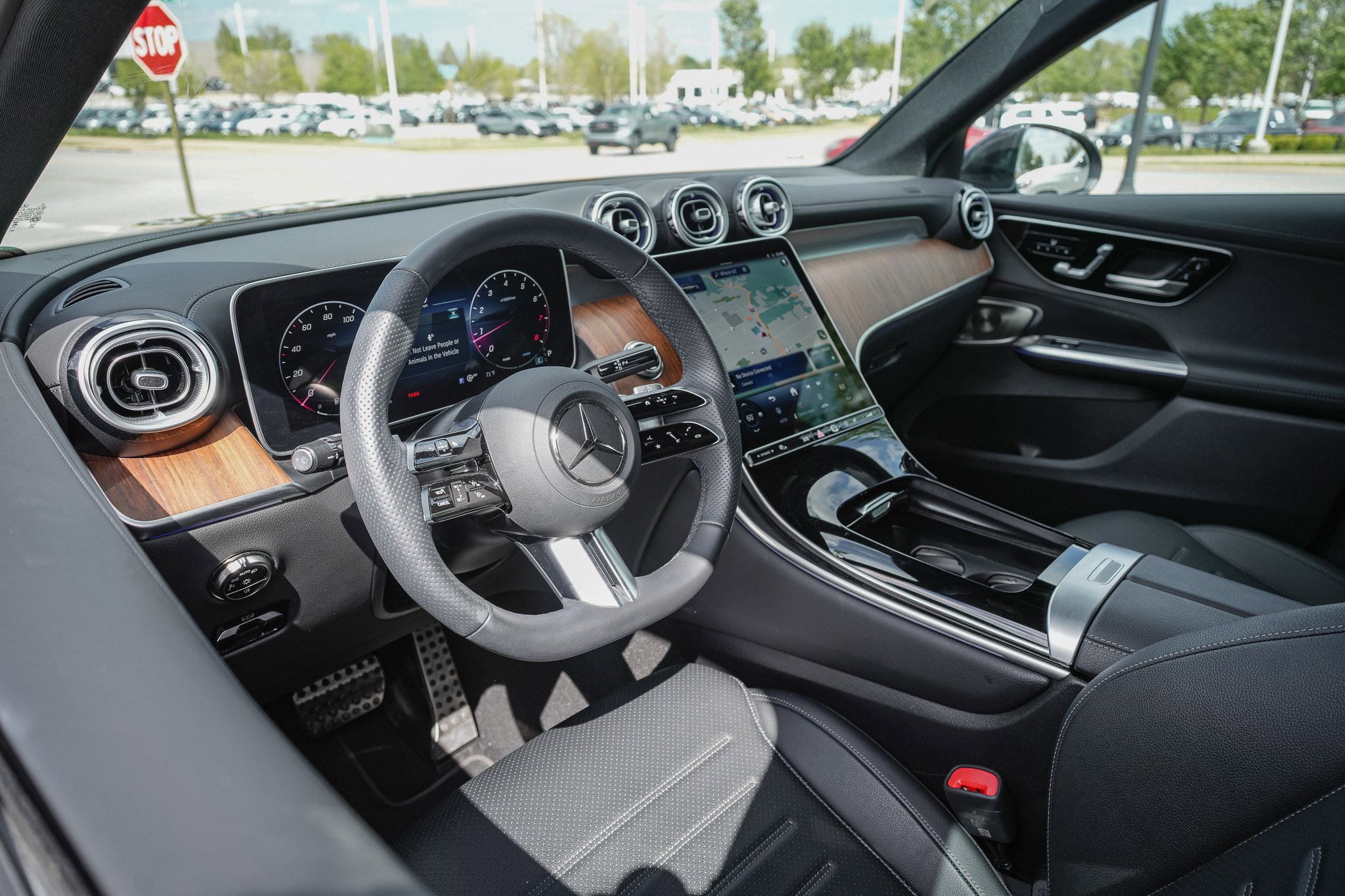 Certified Used 2025 Graphite Gray Metallic Mercedes-Benz GLC 300 image 14