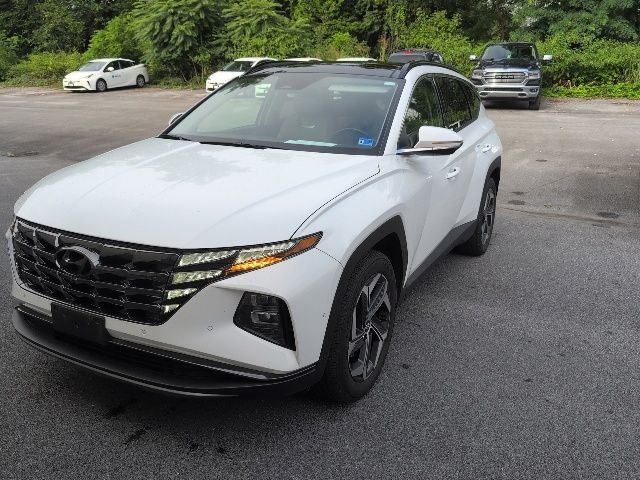 Used 2023 White Hyundai Limited image 2