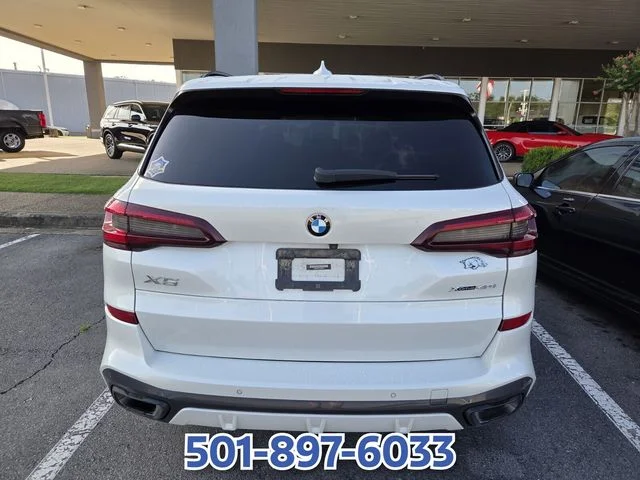 Used 2023 White BMW xDrive40i image 10