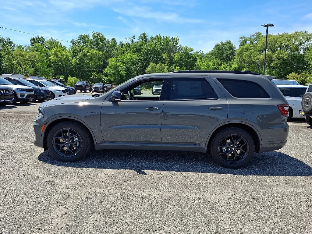 New 2026 Destroyer Gray Clear-Coat Exterior Paint Dodge GT Plus HEMI V8 image 5