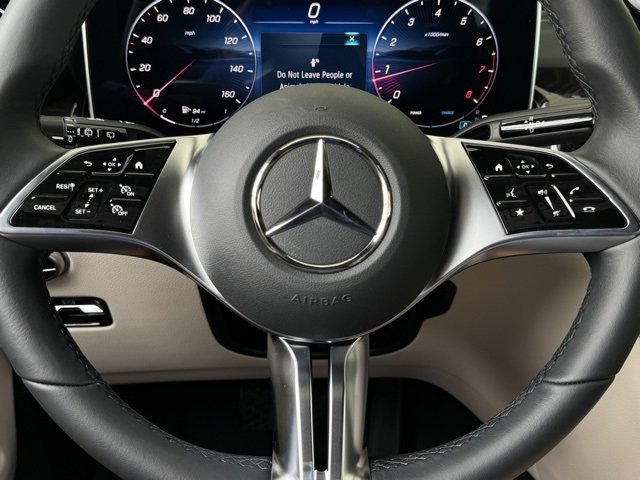 New 2025 Polar White Mercedes-Benz GLC 300 image 38