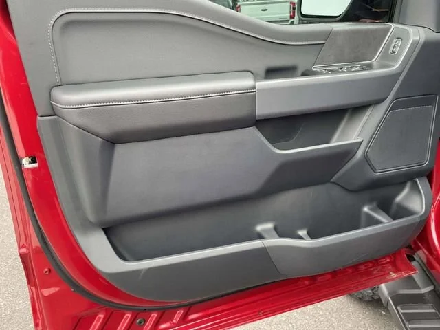 2025 Ford F-150 XLT - Photo 38