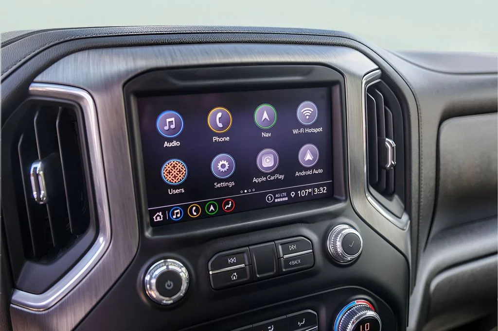 Used 2022 White GMC Denali image 19