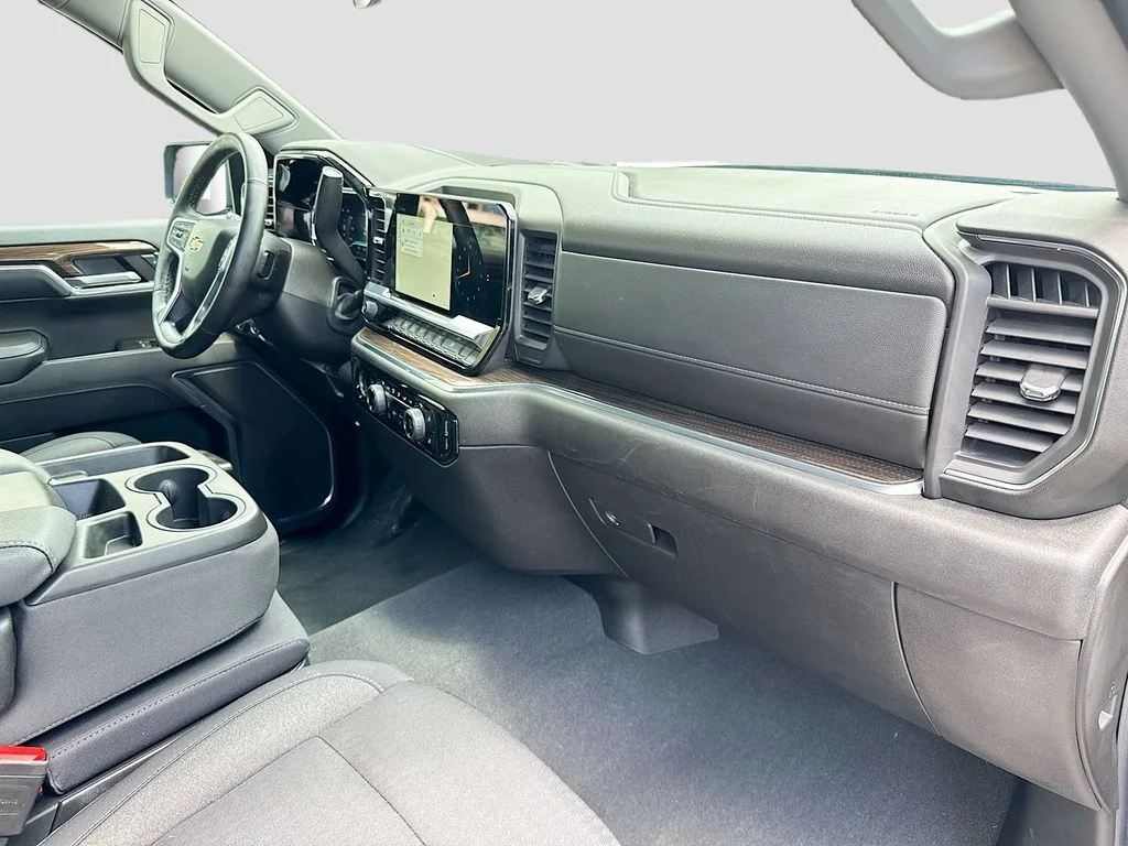 Used 2024 Gray Chevrolet LT image 30