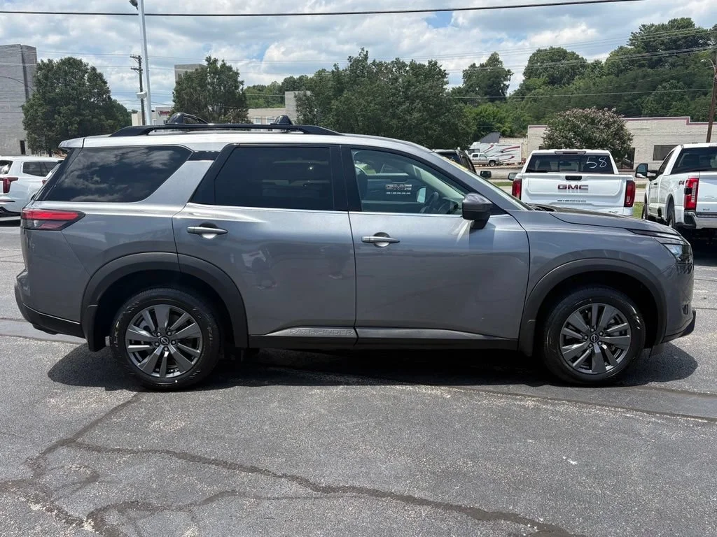Used 2024 Gun Metallic Nissan SV image 7
