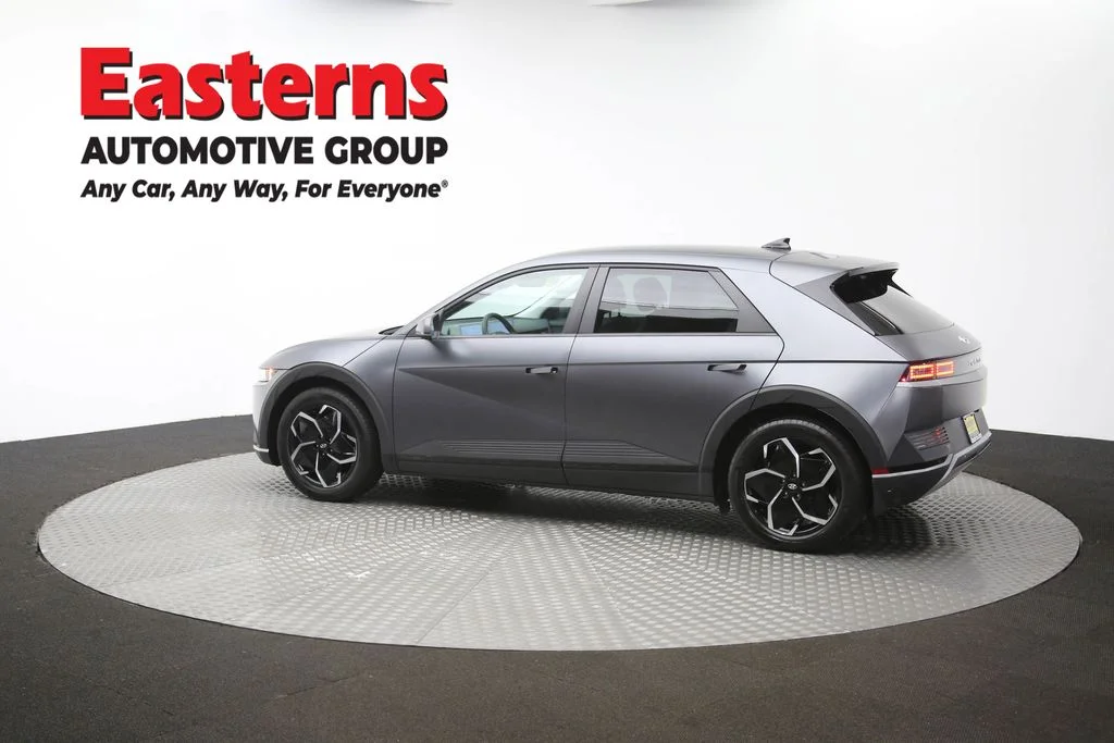 Used 2023 Gray Hyundai SEL image 60