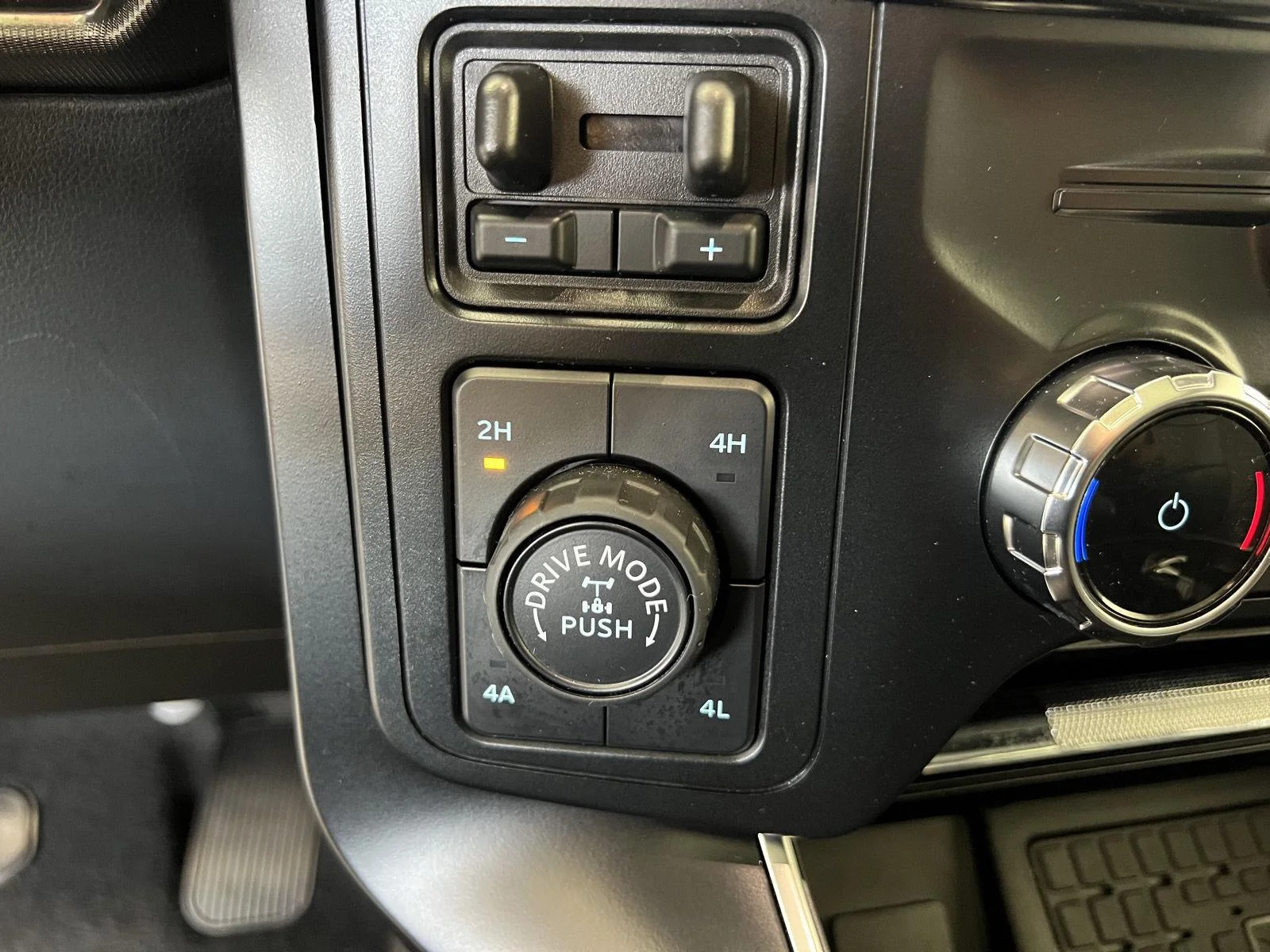 Used 2024 Gy Ford Raptor image 19
