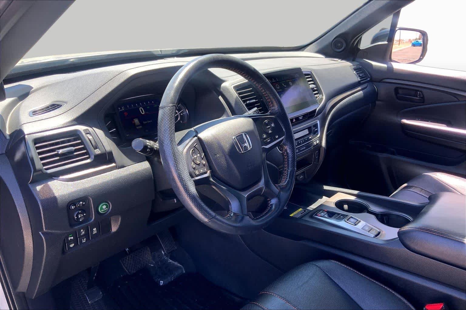 Used 2024 Lunar Silver Metallic Honda TrailSport image 18