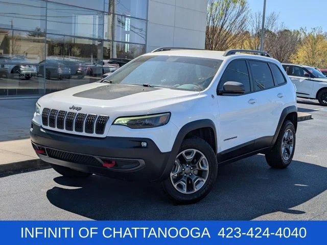 Used 2019 White Jeep Trailhawk image 1