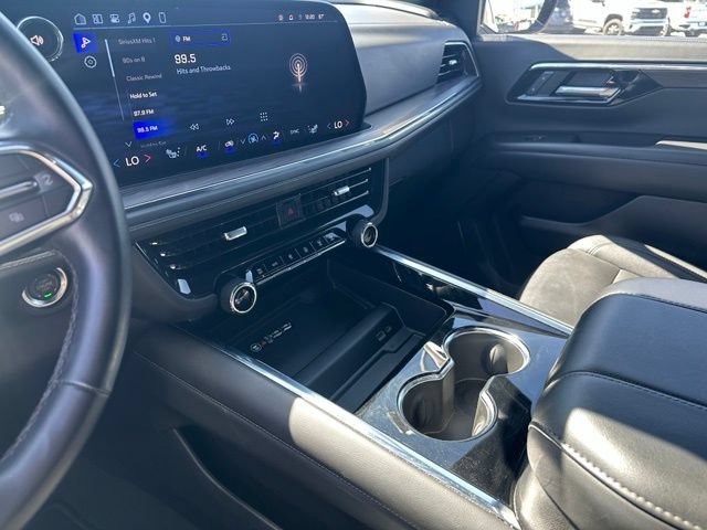 2025 Chevrolet Suburban LT - Photo 24