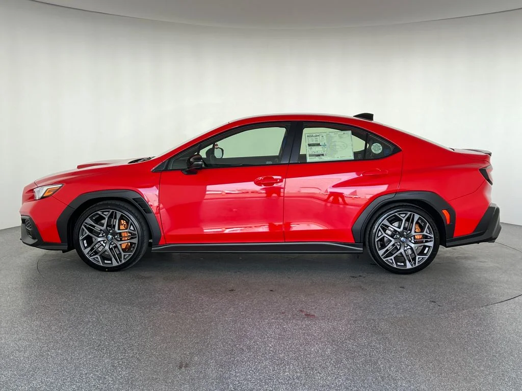 2026 Subaru WRX tS - Photo 8
