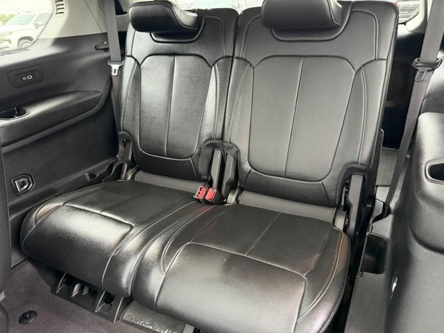 Used 2021 Black Jeep Limited 4x4 image 11