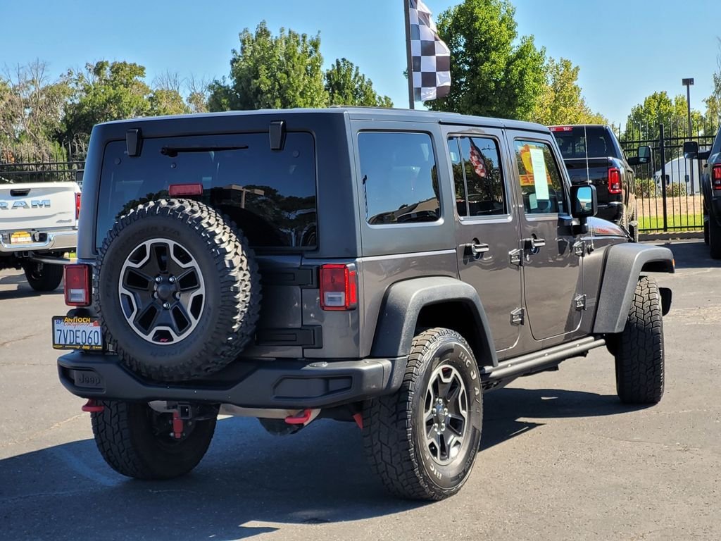 Certified Used 2016 Gray Jeep Unlimited Rubicon image 4