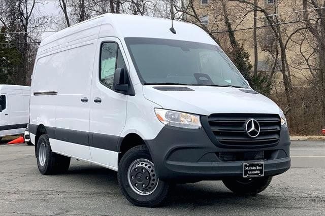 2026 Mercedes-Benz Sprinter 3500 144 WB HO's photo