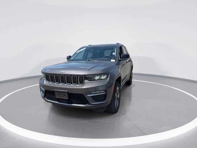 Used 2024 Gray Jeep 4xe image 3