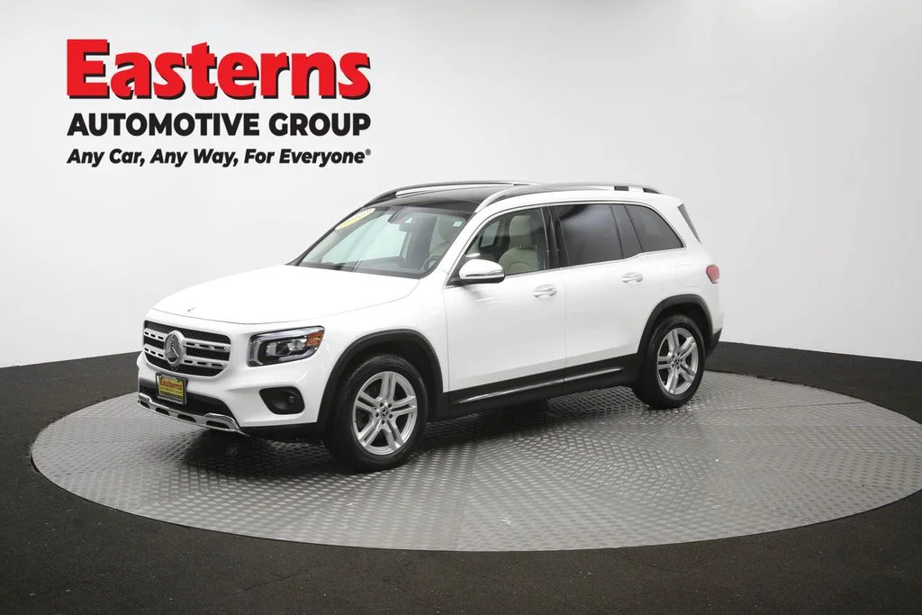 Used 2021 White Mercedes-Benz GLB 250 image 60