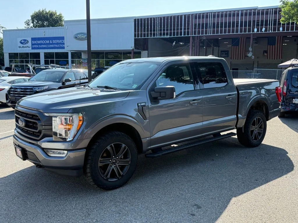 Used 2021 Gray Ford XLT image 4