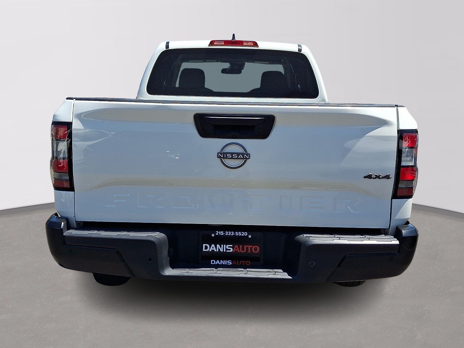 Used 2022 Glacier White - QAK Nissan King Cab S 4x4 image 5