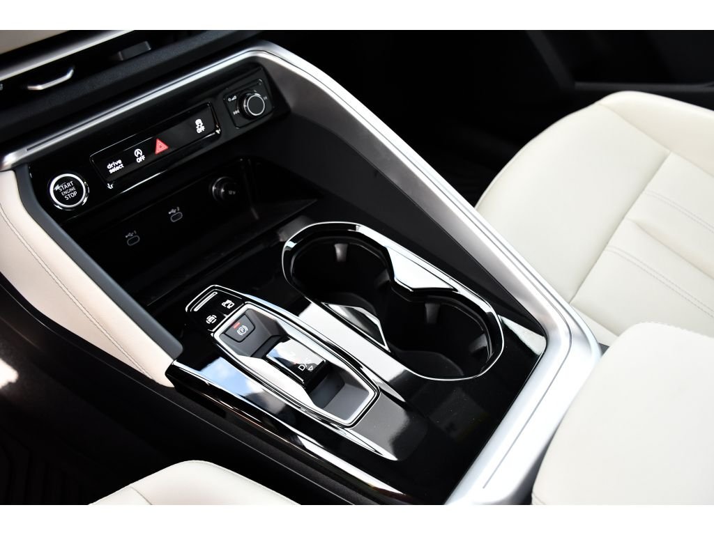 Used 2025 District Green Metallic Audi Premium Plus image 32