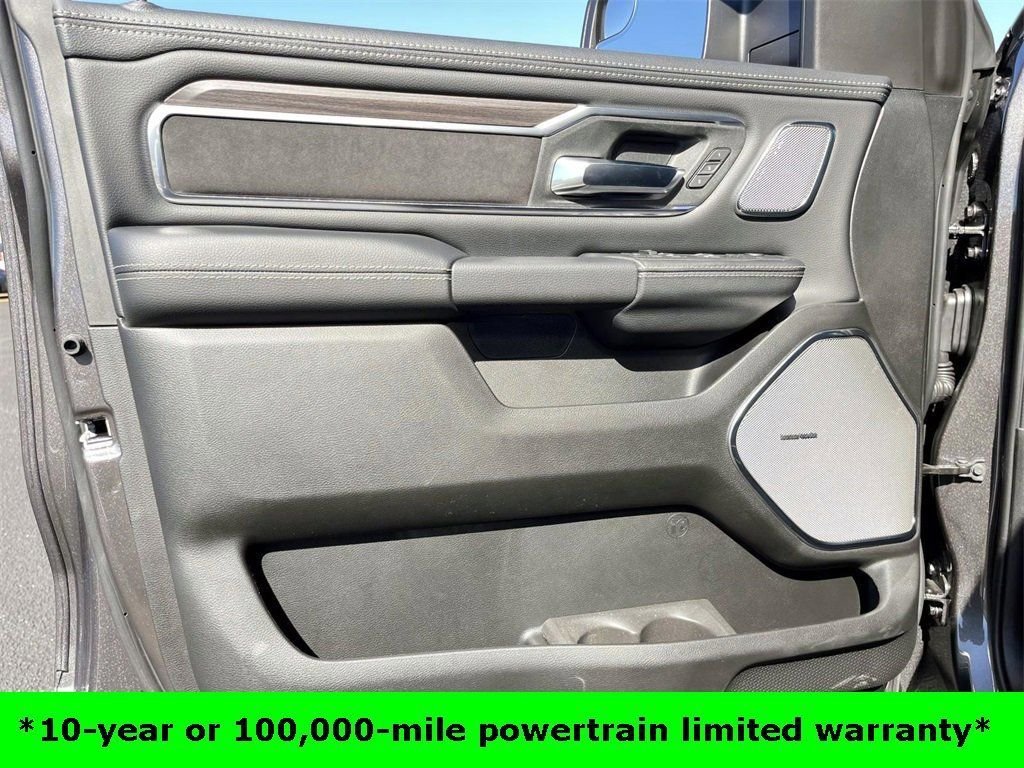 New 2026 Granite Crystal Metallic Clear-Coat Exterior Paint RAM Laramie image 12