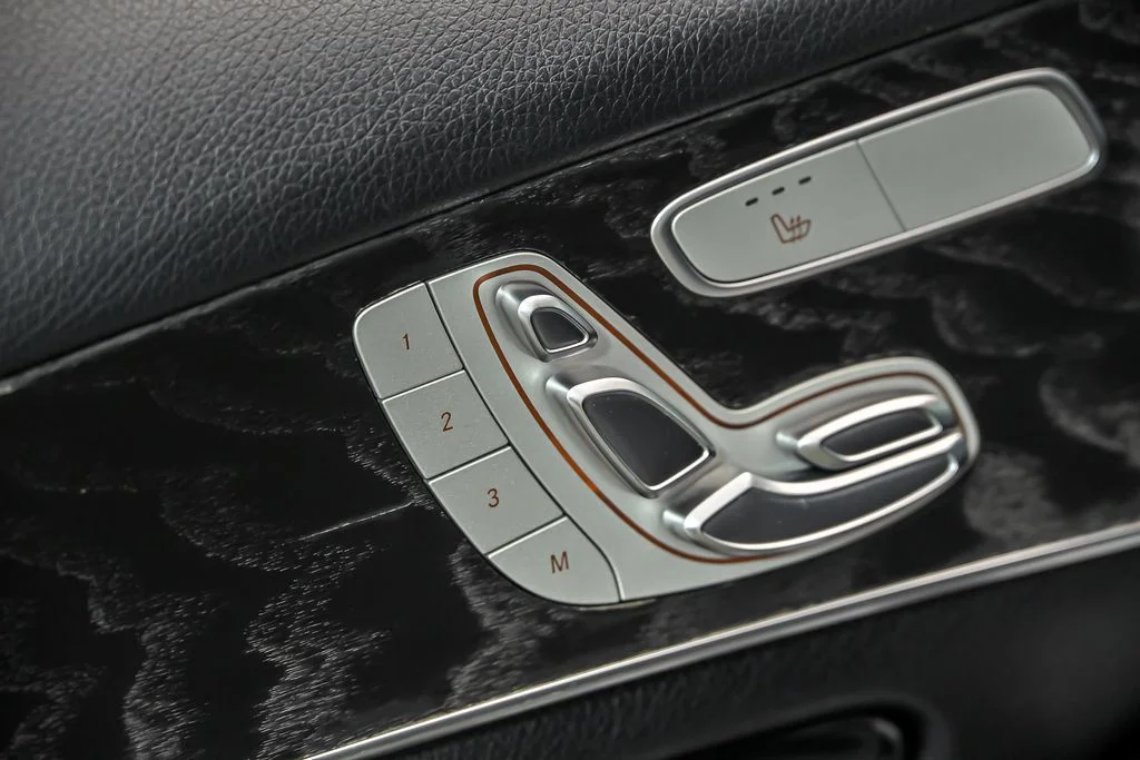 Used 2018  Mercedes-Benz GLC 300 image 11