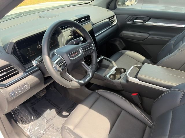 Used 2025 White GMC Elevation image 32