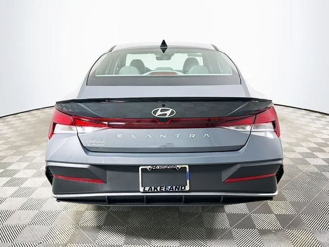 New 2026 Gray Hyundai SEL Sport image 4