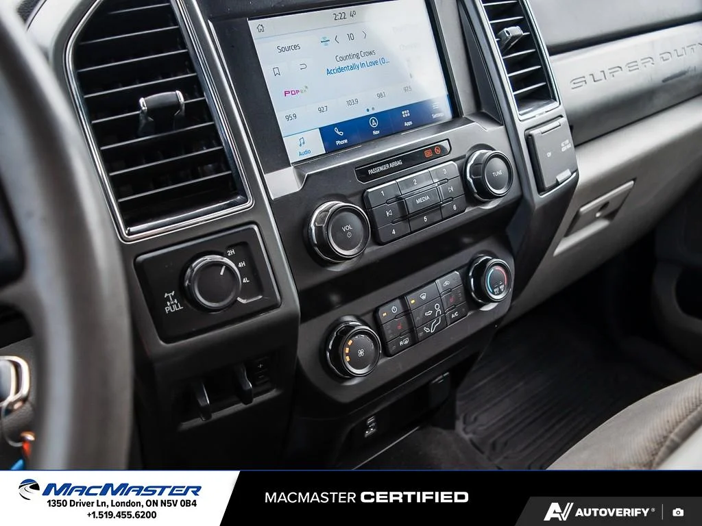 Used 2020  Ford  image 24