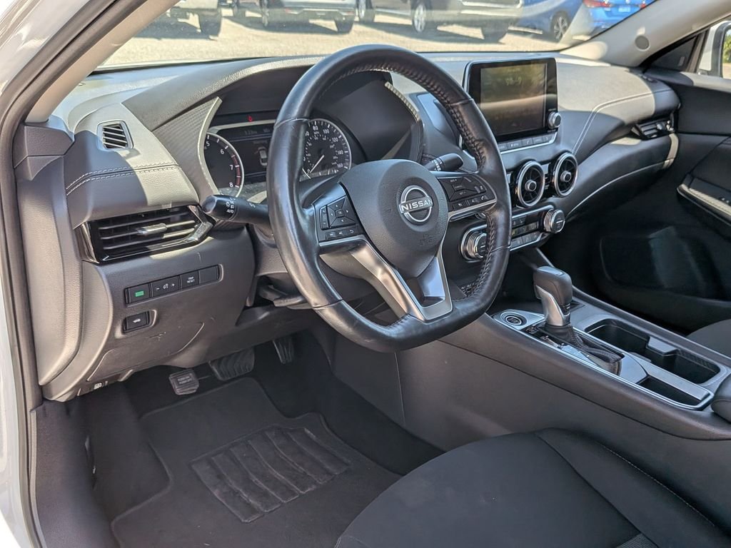 Used 2025 White Nissan SV image 36