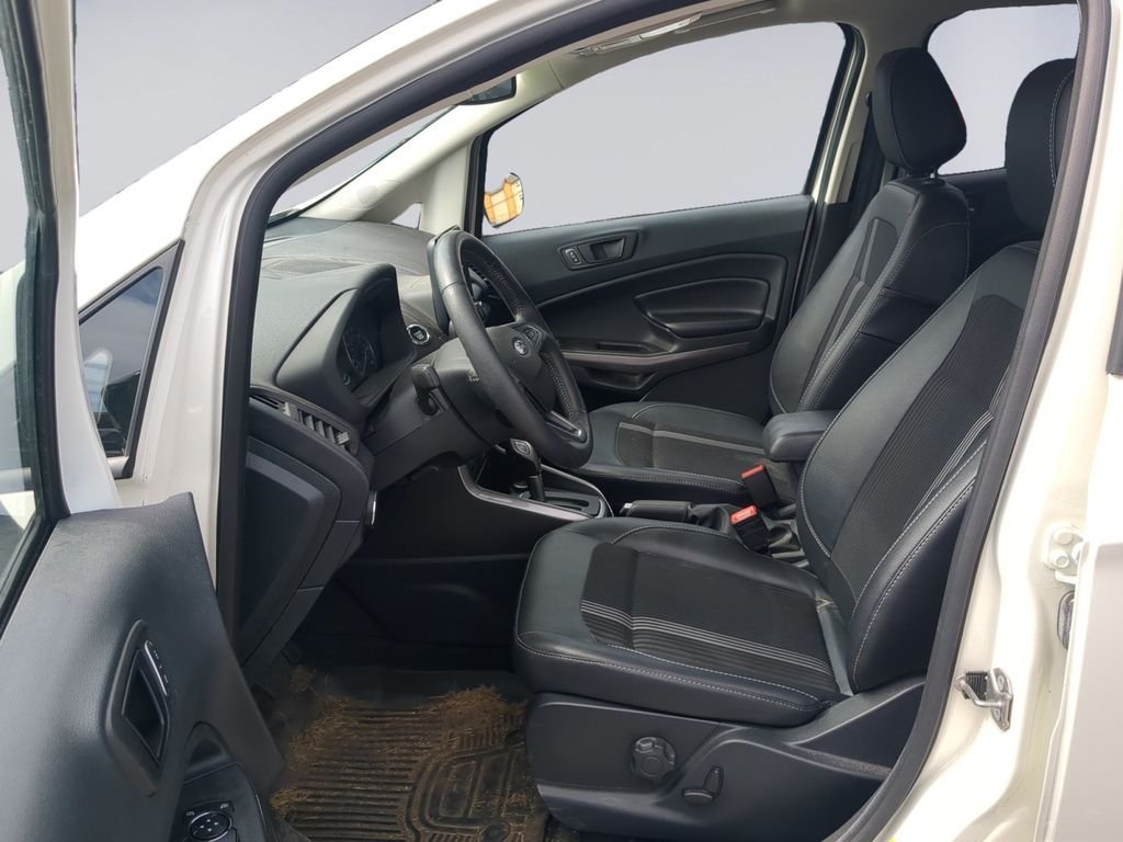 Used 2021 White Ford SES image 12