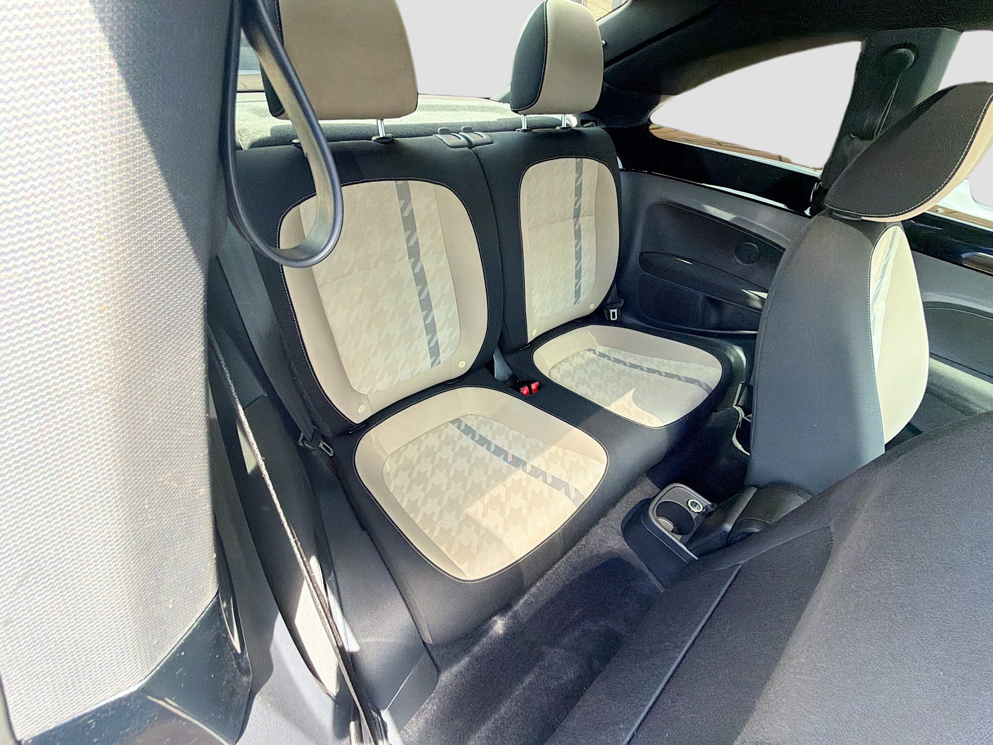 Used 2018 Teal Metallic Volkswagen Coast image 26