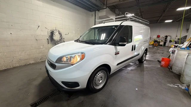 Used 2022 White Ram Base image 1