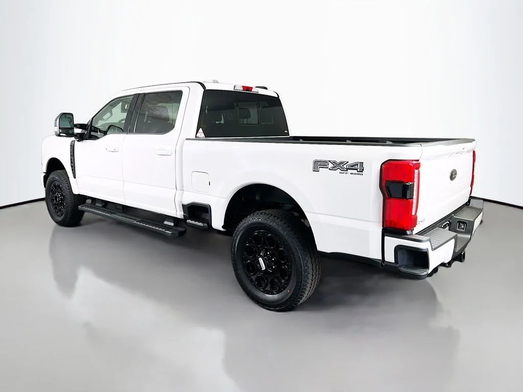 New 2026 Star White Metallic Tri-Coat Ford Lariat image 11