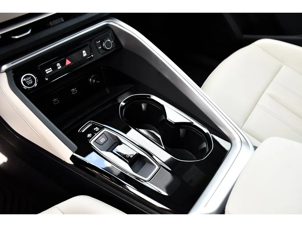 Used 2025 District Green Metallic Audi Premium Plus image 32