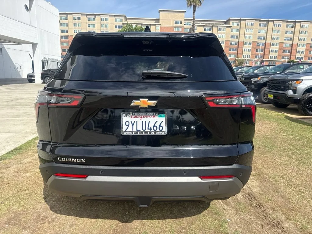 Used 2026 Mosaic Black Metallic Chevrolet LT image 5