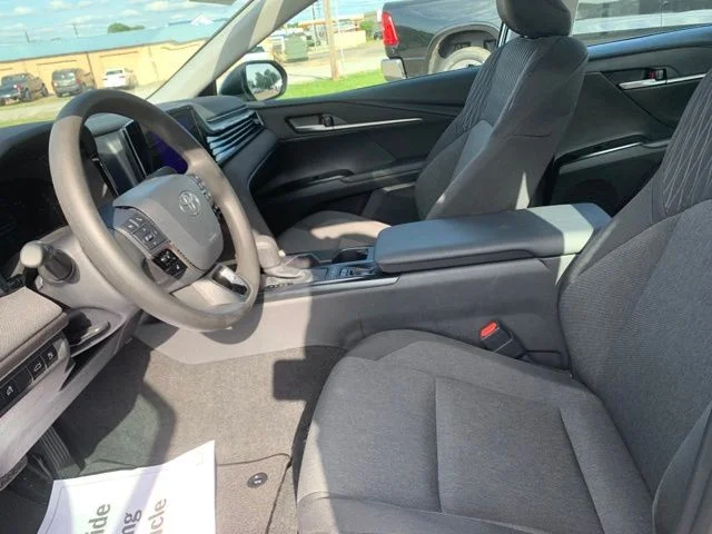 Used 2026  Toyota LE image 23