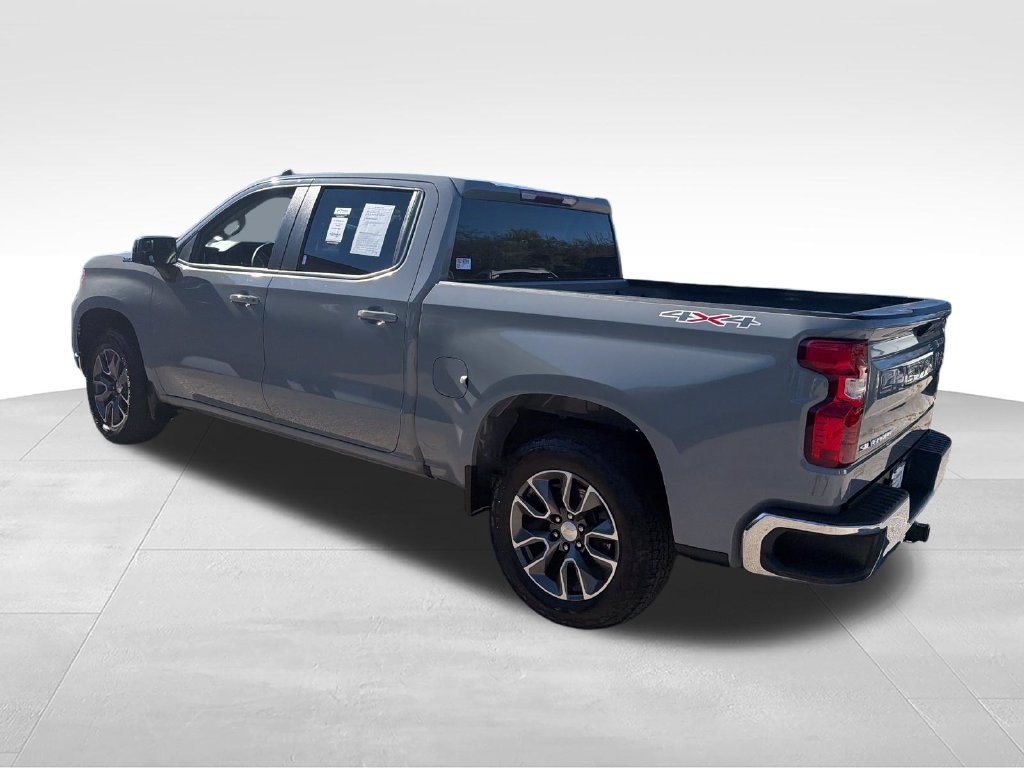 Used 2024 Gray Chevrolet LT image 3