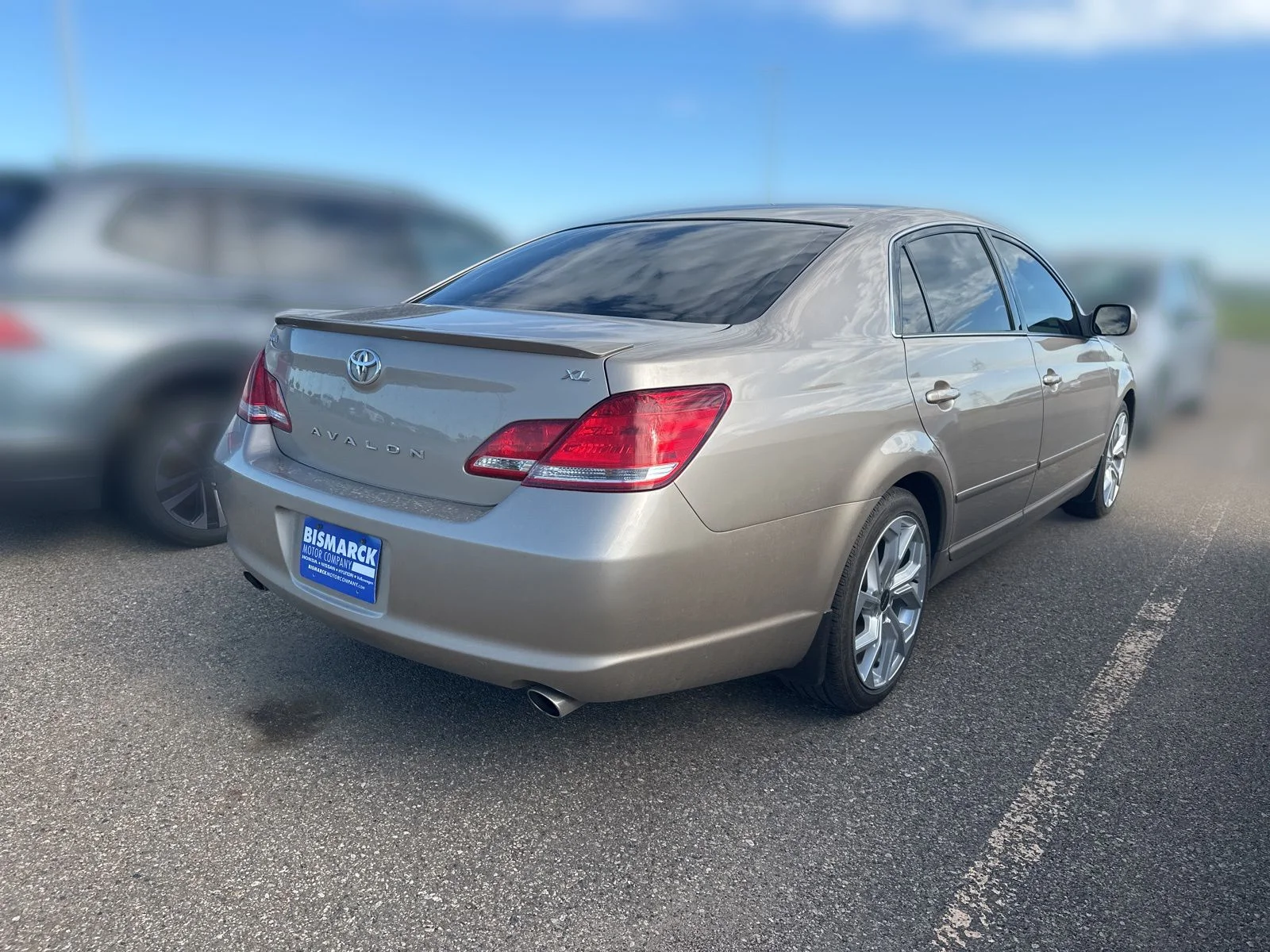 Used 2006 Beige Toyota XL image 3
